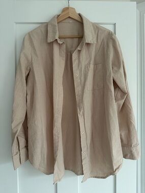 Women’s Casual Button-Up Shirt in Beige